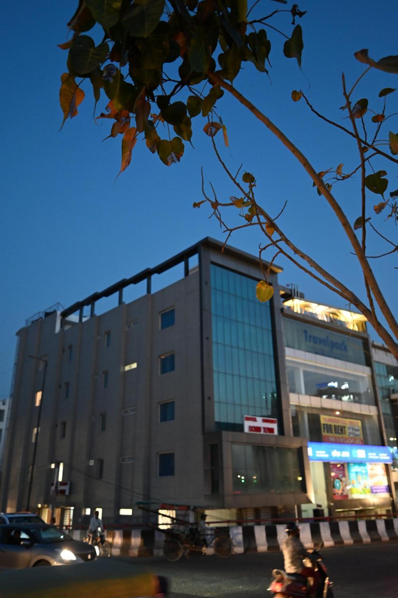 Hotel Down Town Paschim Vihar Delhi  Ngoại thất bức ảnh