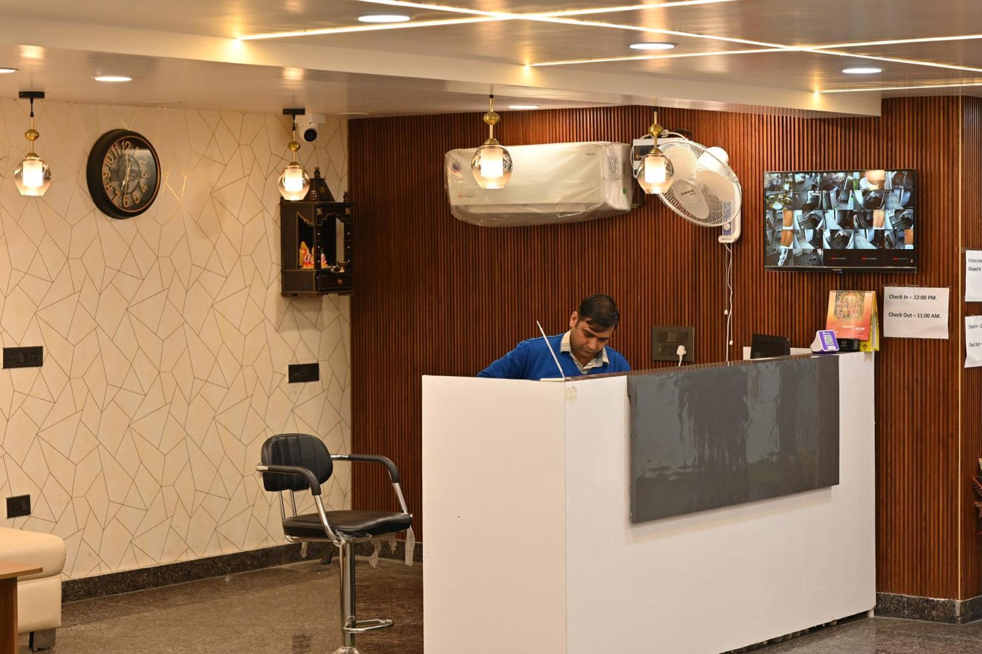 Hotel Down Town Paschim Vihar Delhi  Ngoại thất bức ảnh
