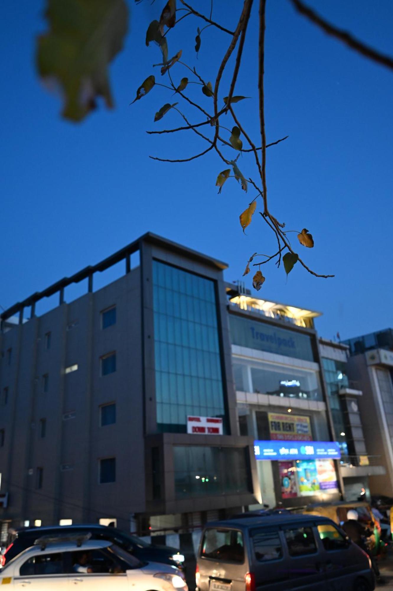 Hotel Down Town Paschim Vihar Delhi  Ngoại thất bức ảnh