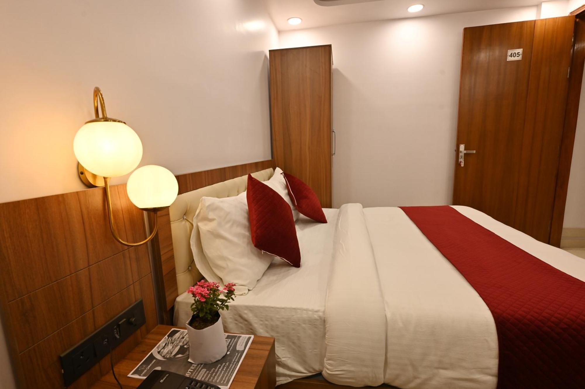 Hotel Down Town Paschim Vihar Delhi  Ngoại thất bức ảnh